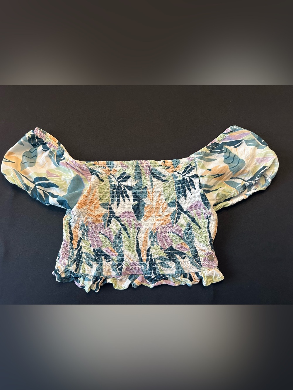 Roxy Women’s Floral Smocked Puff-Sleeve Crop Top. Sz. M